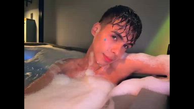 foaming bath ⛲