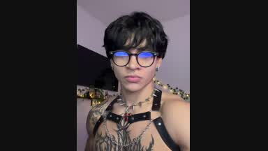 👅💪
