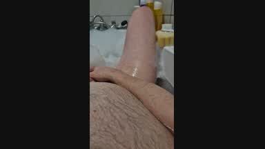 jimmychongax โ Bath Time Play