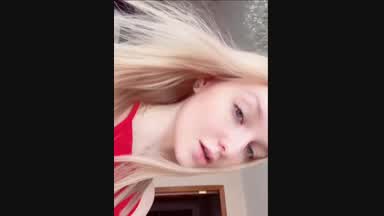 Me <З
