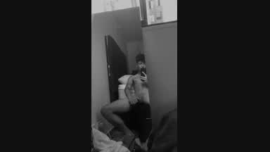 I ser yourself and make me horny and hard