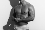 B&W