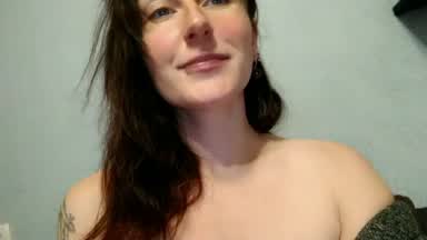 Play with my tits ;)