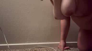 Tits bouncing