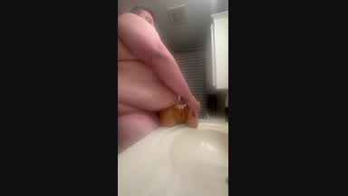 Oiled up Masturbator Fuck