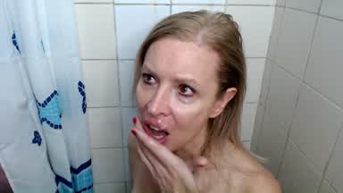 Lisa eats a big load shower