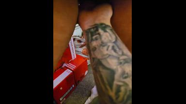 Fast Squirt, really wet.. enjoy..