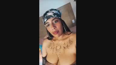 😘