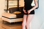 Do you like slender legs?)