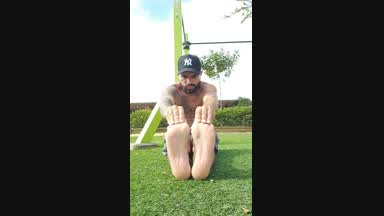 FEET