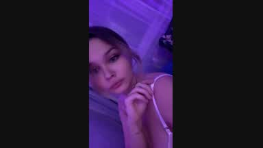SEXY CHLOE