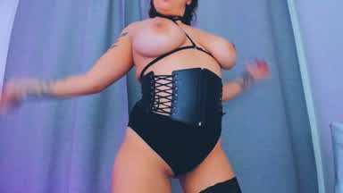 💦 in a corset and a little spit 💦