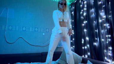 Cute dance