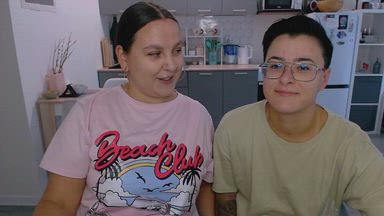FULL LESBIAN SEX SHOW