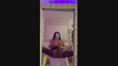 This how i shower you my big milk !!!!