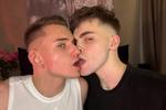 french kiss with boyfriend