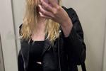 A black total look, a cramped elevator and a milli