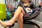 slender legs