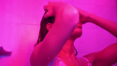 Let´s go to take a hot shower?