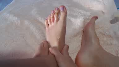 Watch me scrub and moisturise my feet! (ASMR)