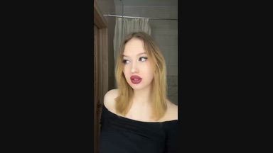 ella โ do u like me?