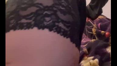 Shakin my booty