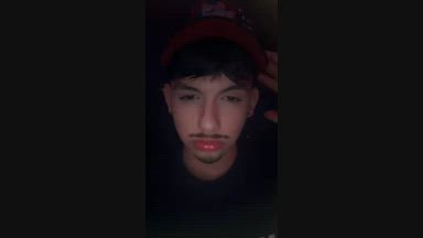 🥸