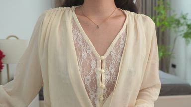 kimmy — Teasing tits