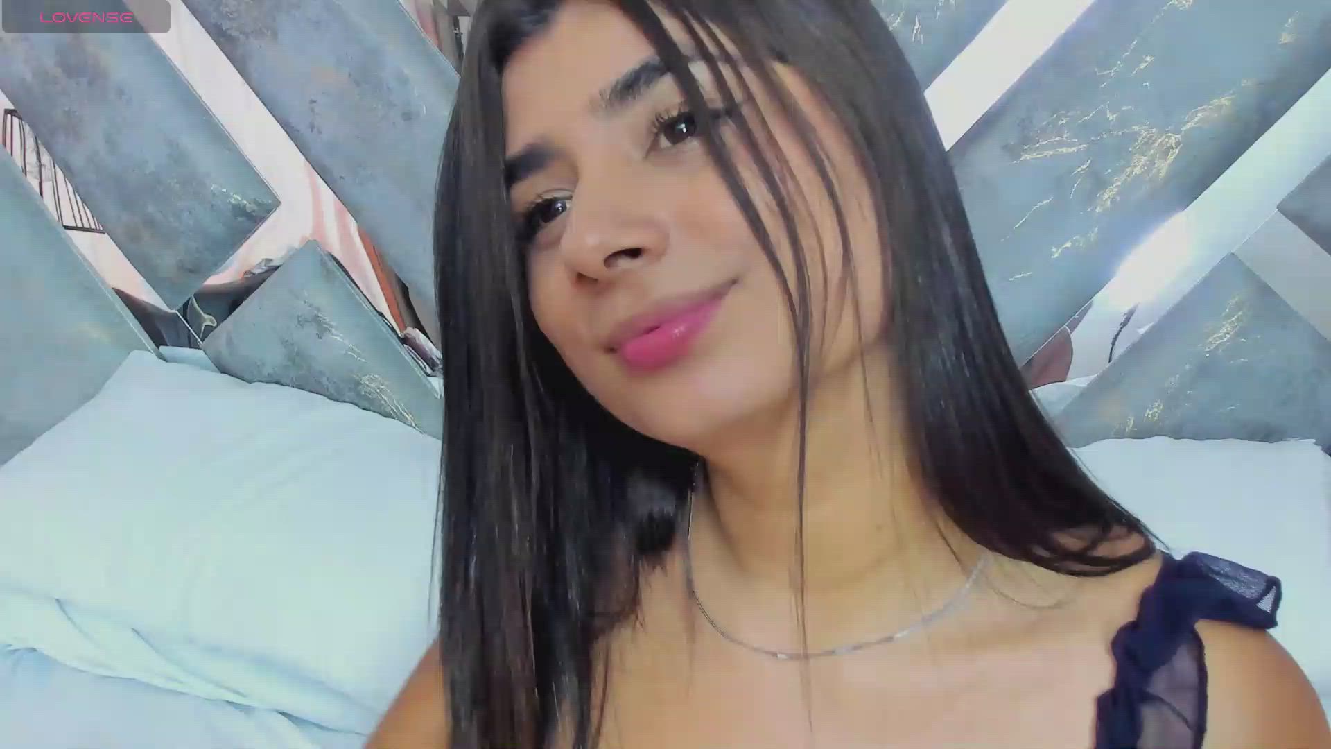 Let me clean up your cock with my tongue👅