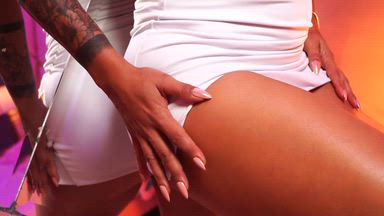 Welcome to my world of pleasure: Curves and ink 🔞