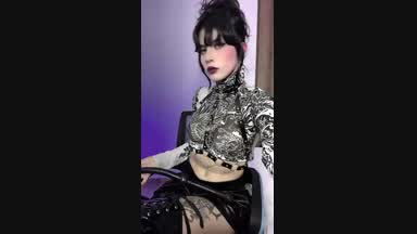 🦇 𝔐𝔦𝔰𝔱𝔯𝔢𝔰