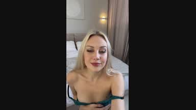 kisses