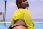 I think the sun envies my beautiful curves Tweet