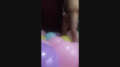 CUM AND BALLOONS Mmmmm