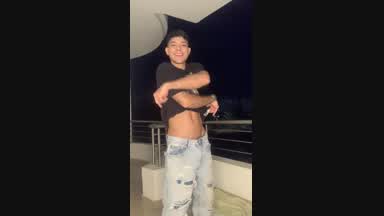striptease BALCONY (PUBLIC)
