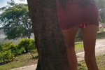 anny en un lindo parque