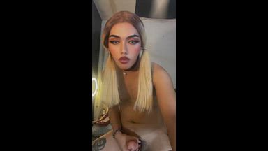 Selfsuck my Monster cock