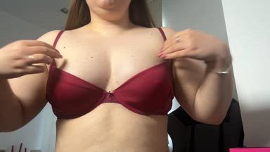 PLAY WITH NAKED BREASTS ❤️‍🔥❤️‍🔥
