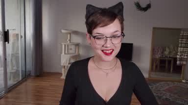 Pornstar Reacts: My First Lesbian Scene 3 Years La