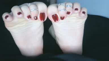 (41) PLAYING WITH MY FEET