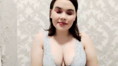 rub my tits