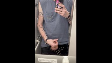 Whos gonna join the mile high club with me 💕😩