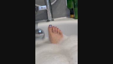 Feet in the bathtub