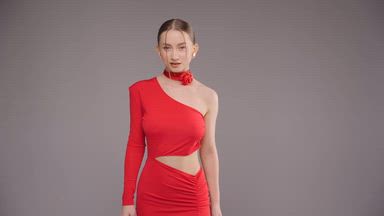 Lady in red❤️