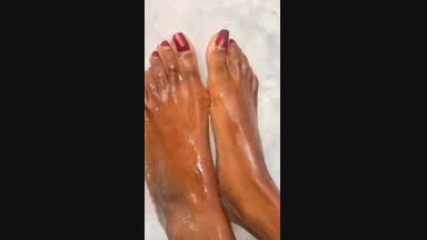 my naughty feet ready for you to adore❤
