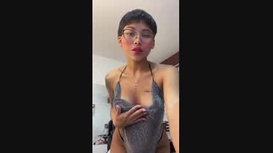 SEXY BIGTITS