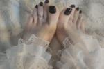 NEW-feet