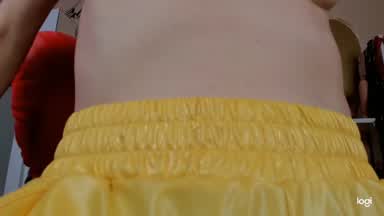 ♥Take off my yellow shorts♥