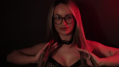 Hot babe in town