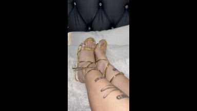 my pretty feet<3